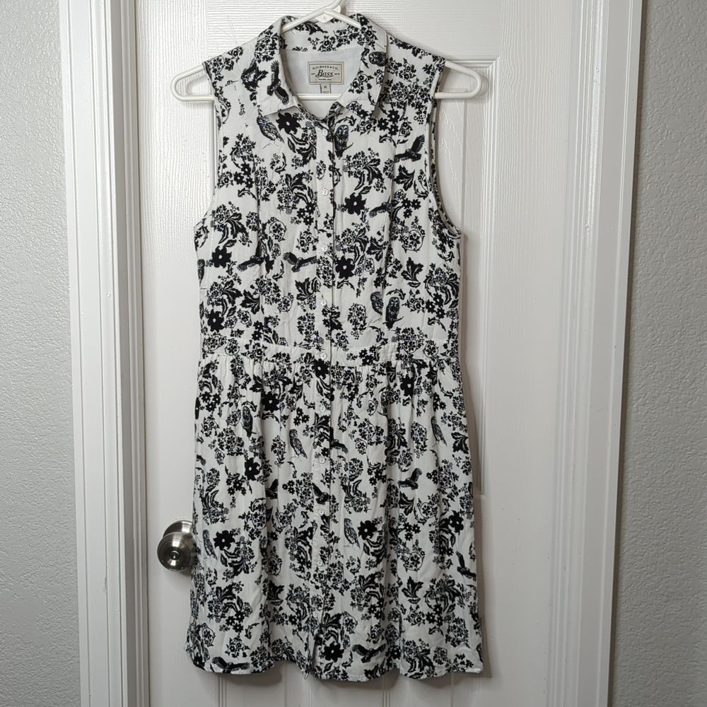 G.H. Bass & Co black white floral owl dress Size M